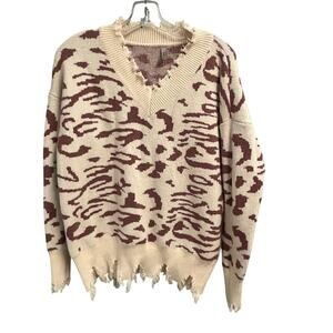 E Pretty Distressed Animal Print Soft Sweater Size Large EUC V Neck Stretchy